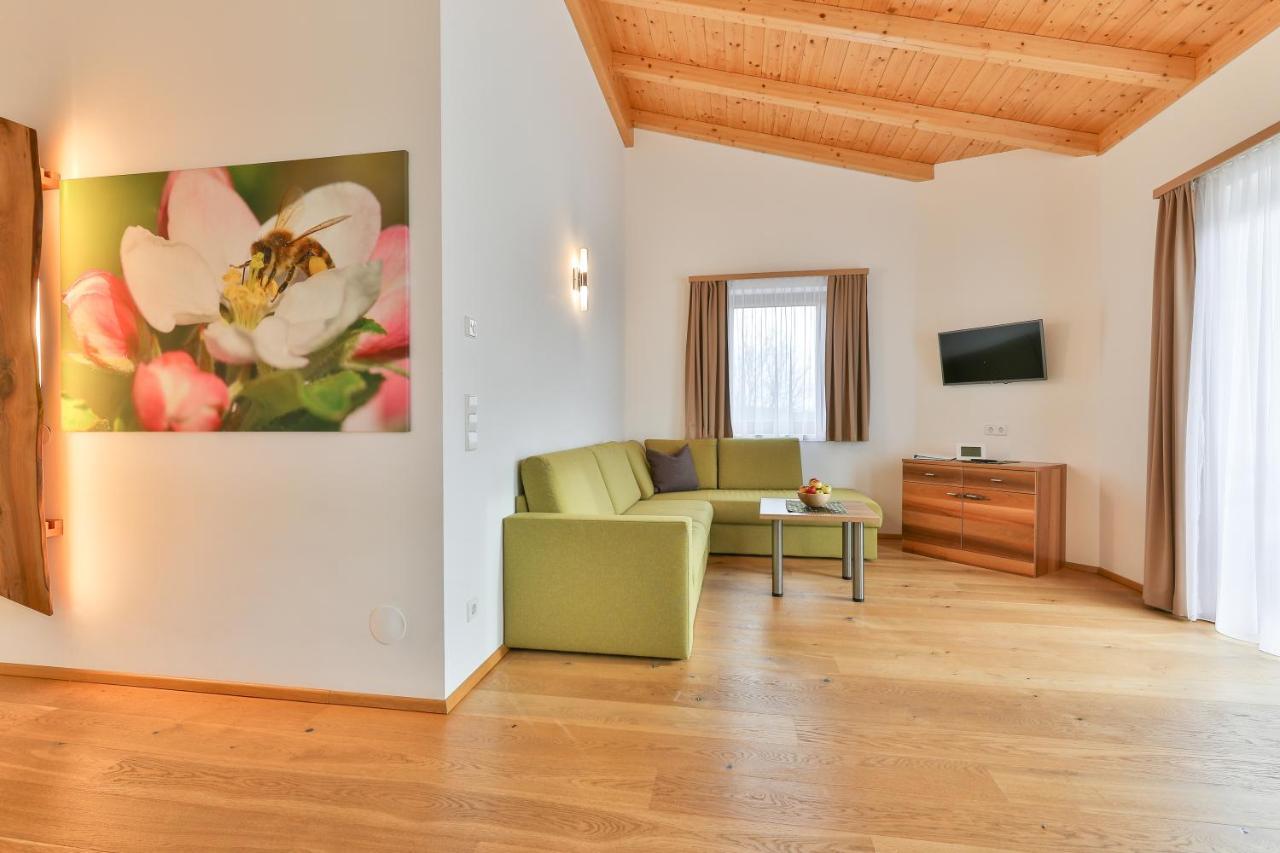 Kronhofer - Apartments & Erlebnis-Imkerei Hermagor-Pressegger See Dış mekan fotoğraf