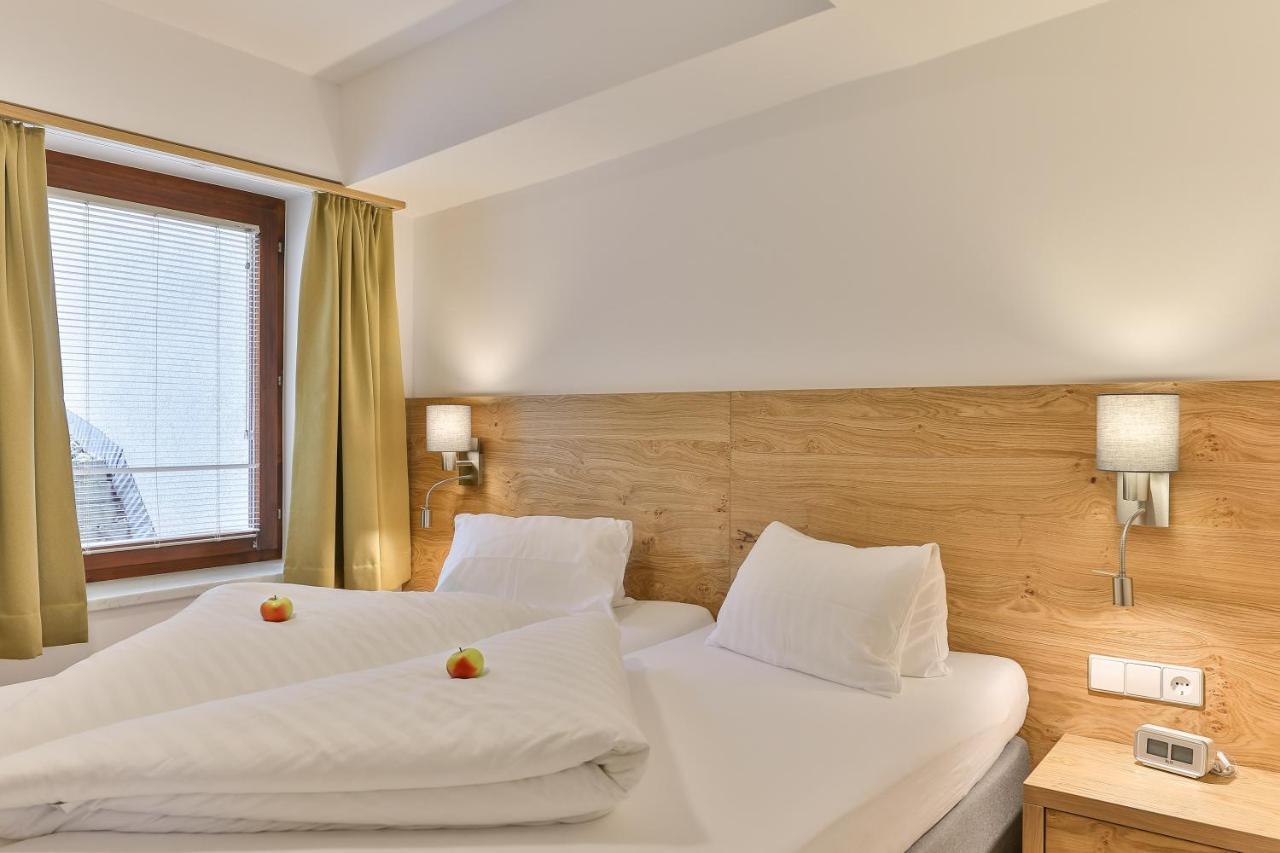 Kronhofer - Apartments & Erlebnis-Imkerei Hermagor-Pressegger See Dış mekan fotoğraf